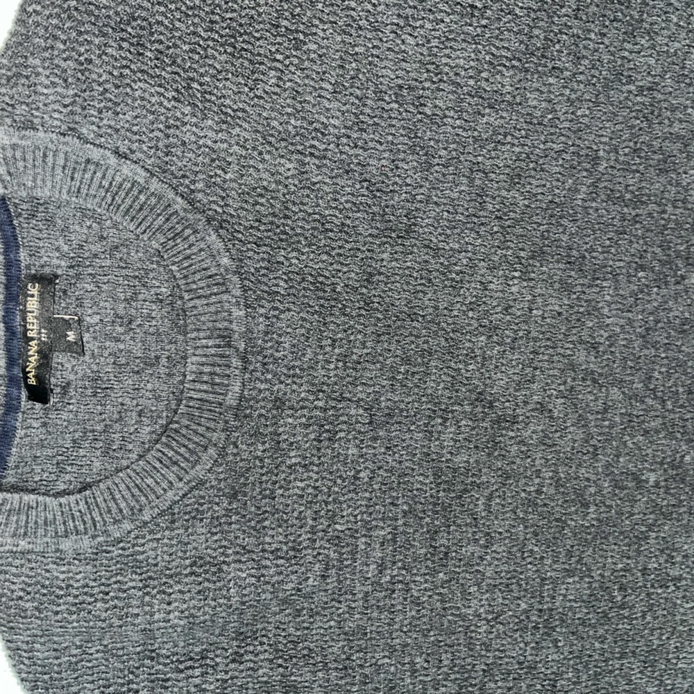 Banana Republic Men's Gray Crewneck Sweater
